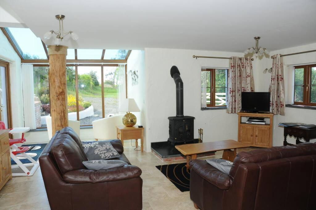 Ty-Hapus Cottage Jordanston Exteriér fotografie